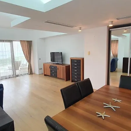 Apartament Beachfront Seaview Royal Boutique Apartments Spectrum Residence By Neversea Beach *